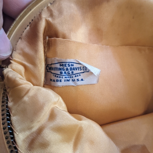 Whiting and Davis vintage WWll era gold mesh wristlet bag - Picture 5 of 7